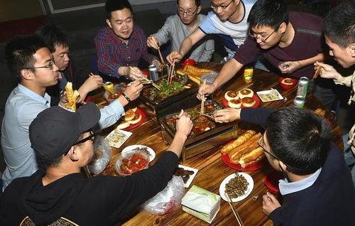 夜宵吃不完娱乐圈吃瓜录屏